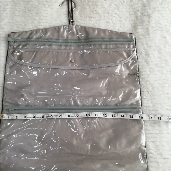 Christian Dior, a honeycomb hanging bathroom organiser - Picture 7 of 11